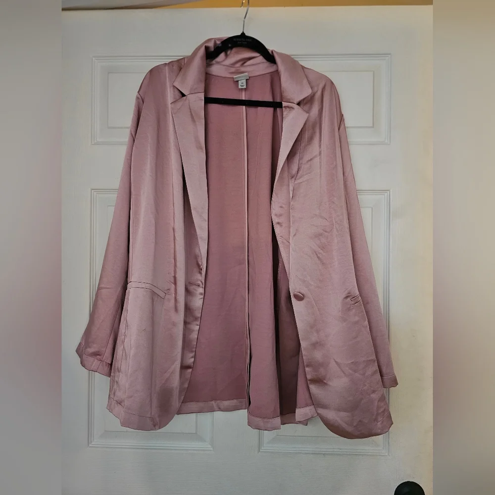 2x dressy top - Picture 2 of 2